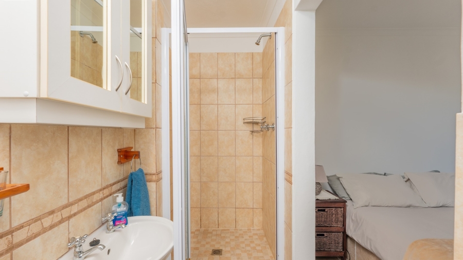 6 Bedroom Property for Sale in Suiderstrand Western Cape